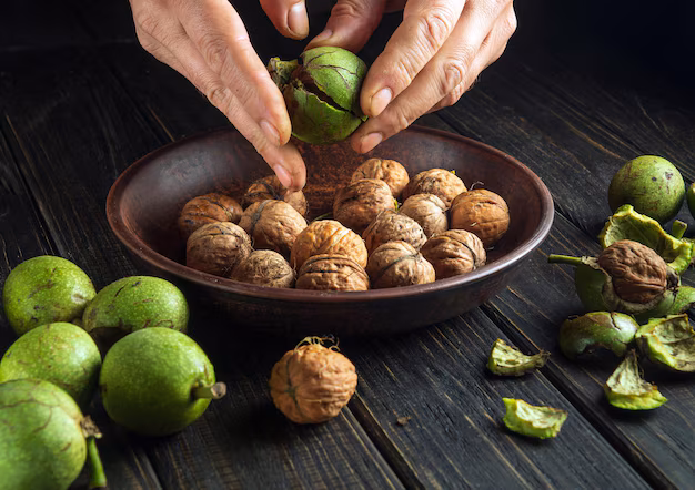 رنگ پوست گردو